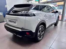 2025  Peugeot Unknown - Image 2