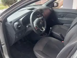 2022  Renault 2022 - Image 5