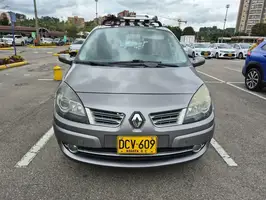 2010  Renault Grand - Image 3