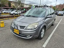 2010  Renault Grand - Image 4