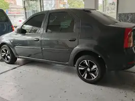 2014  Renault Logan - Image 3