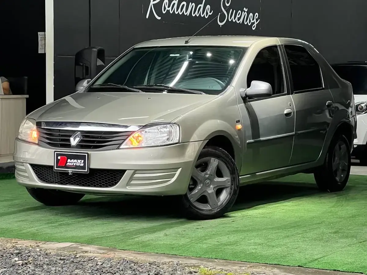 2015  Renault Logan