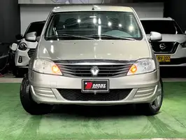 2015  Renault Logan - Image 2