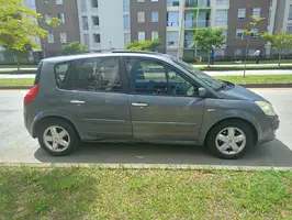 2008  Renault Scénic - Image 4