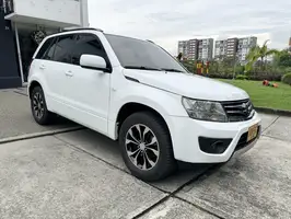 2017  Suzuki Grand - Image 3