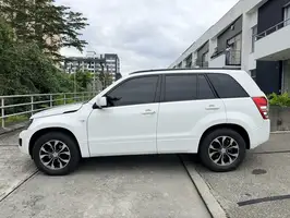 2017  Suzuki Grand - Image 4