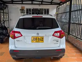 2017  Suzuki Vitara - Image 4