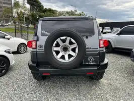 2022  Toyota Fj - Image 5