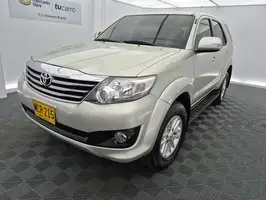 2012  Toyota Fortuner - Image 4