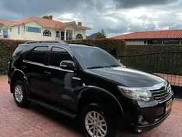 2013  Toyota Fortuner - Image 3