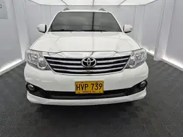 2014  Toyota Fortuner - Image 3