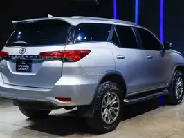 2019  Toyota Fortuner - Image 5