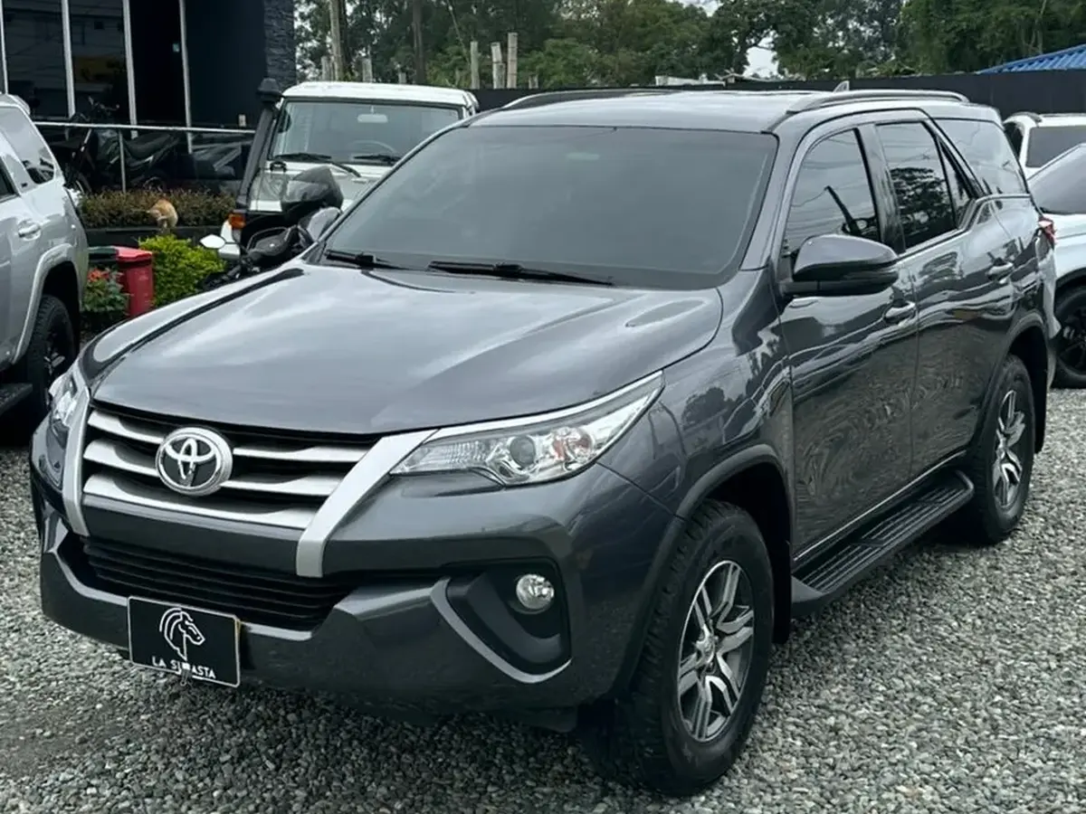 2020  Toyota Fortuner