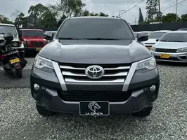 2020  Toyota Fortuner - Image 2
