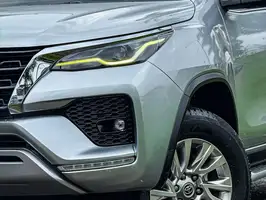 2022  Toyota Fortuner - Image 4
