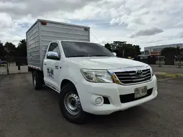 2014  Toyota Hilux - Image 2