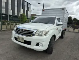 2014  Toyota Hilux - Image 4