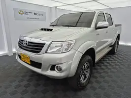 2015  Toyota Hilux - Image 4