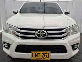 2016  Toyota Hilux - Image 4