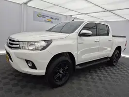 2016  Toyota Hilux - Image 5