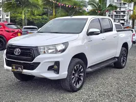 2017  Toyota Hilux - Image 1