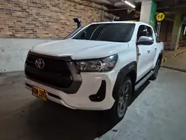 2021  Toyota Hilux - Image 4