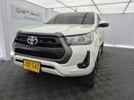 2021  Toyota Hilux - Image 5