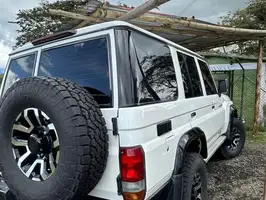 2015  Toyota Land - Image 4