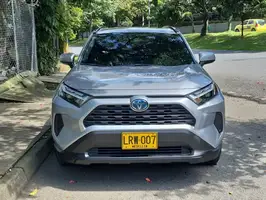 2022  Toyota Rav - Image 3