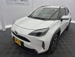 2023  Toyota Yaris - Image 2