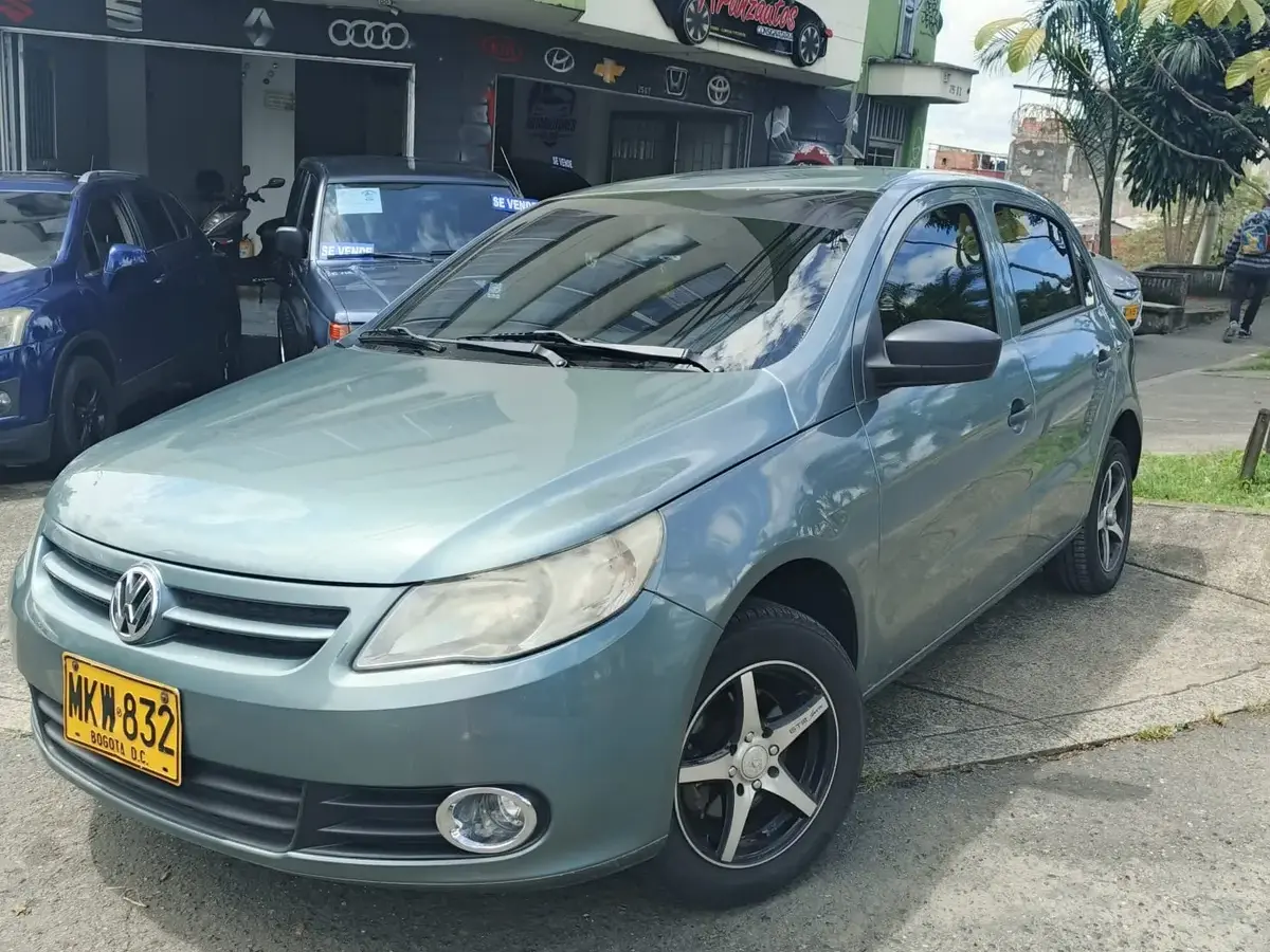 2013  Volkswagen Gol