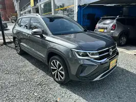 2022  Volkswagen Taos - Image 2