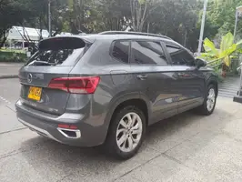 2022  Volkswagen Taos - Image 5