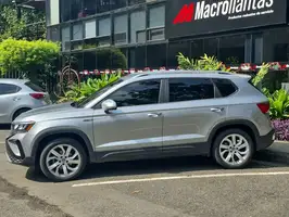 2024  Volkswagen Taos - Image 5