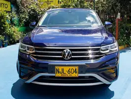 2023  Volkswagen Tiguan - Image 2