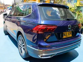 2023  Volkswagen Tiguan - Image 5