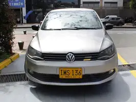 2016  Volkswagen Voyage - Image 2