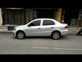 2017  Volkswagen Voyage - Image 2