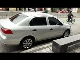 2017  Volkswagen Voyage - Image 4