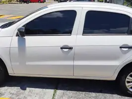 2018  Volkswagen Voyage - Image 4