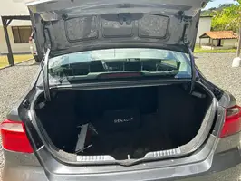 2021  Volkswagen Voyage - Image 2