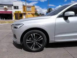 2019  Volvo Unknown - Image 4