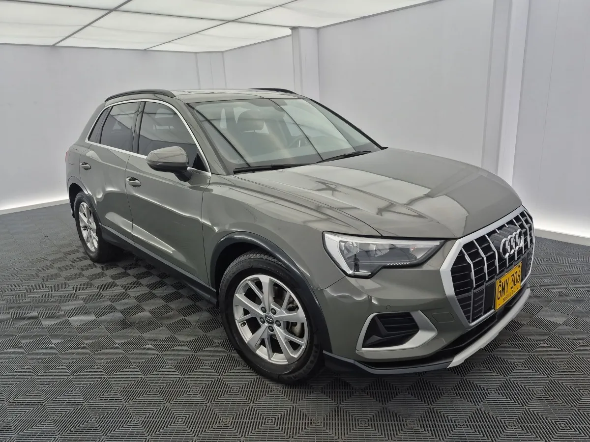 2020 Audi Q3 low mileage car in Tampa