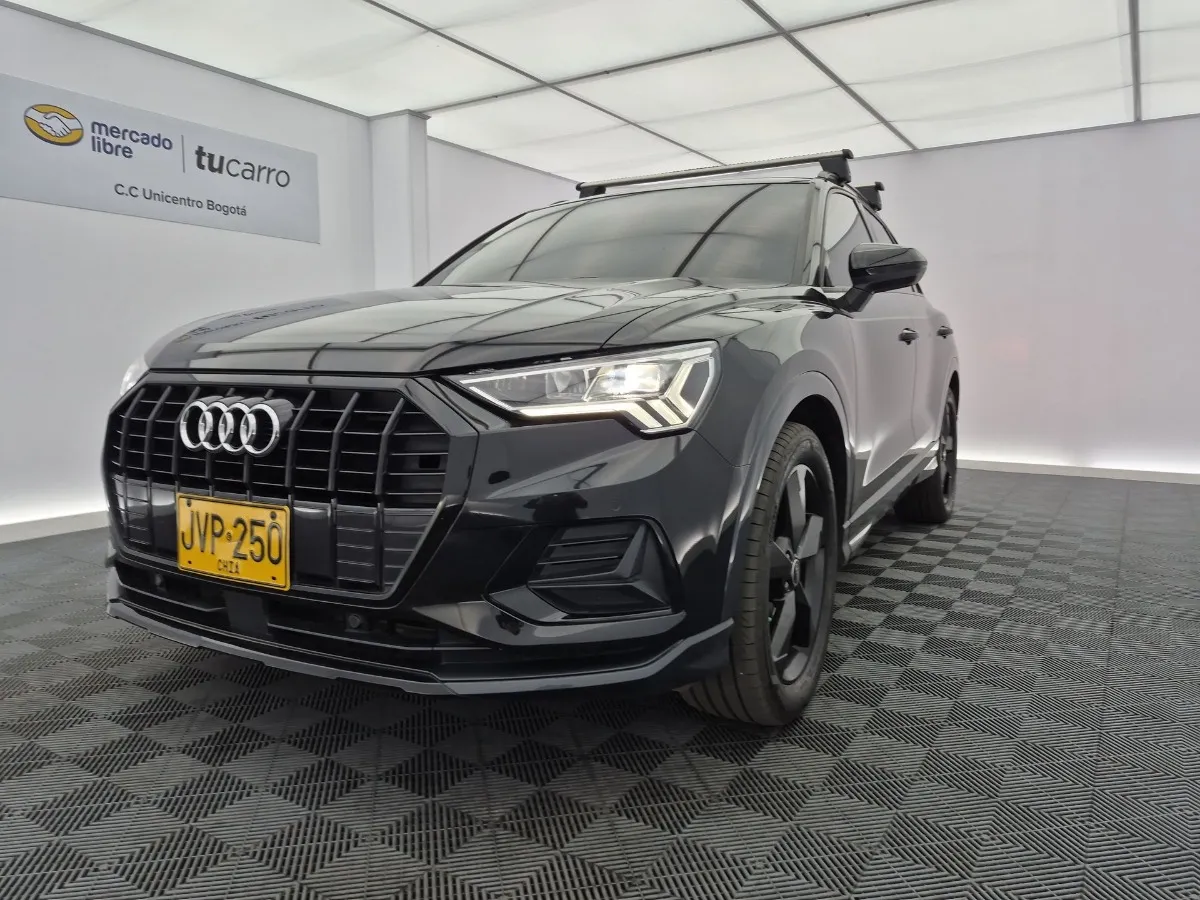 2021 Audi Q3 low mileage car in Tampa