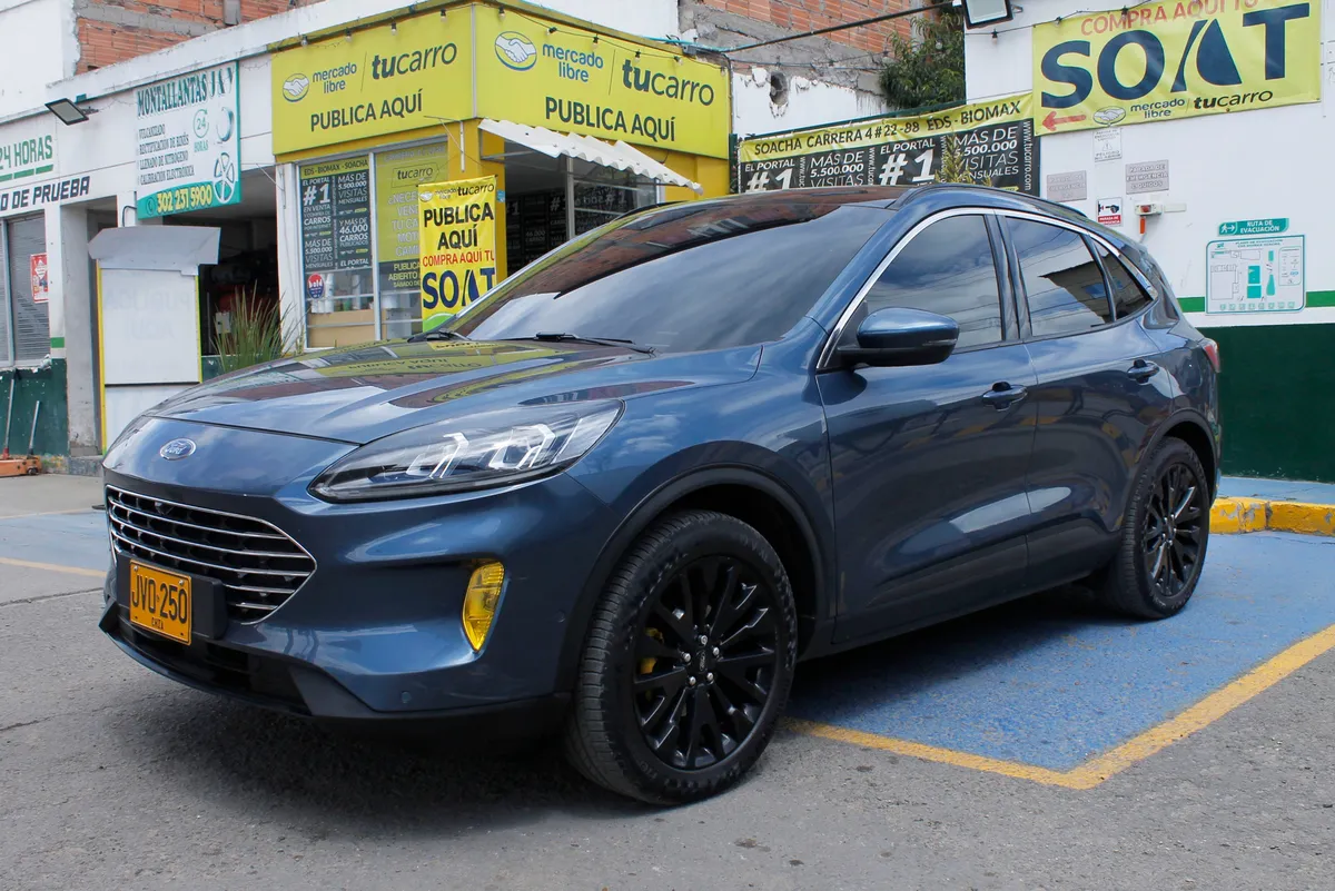 2021 Ford Escape low mileage car in Tampa