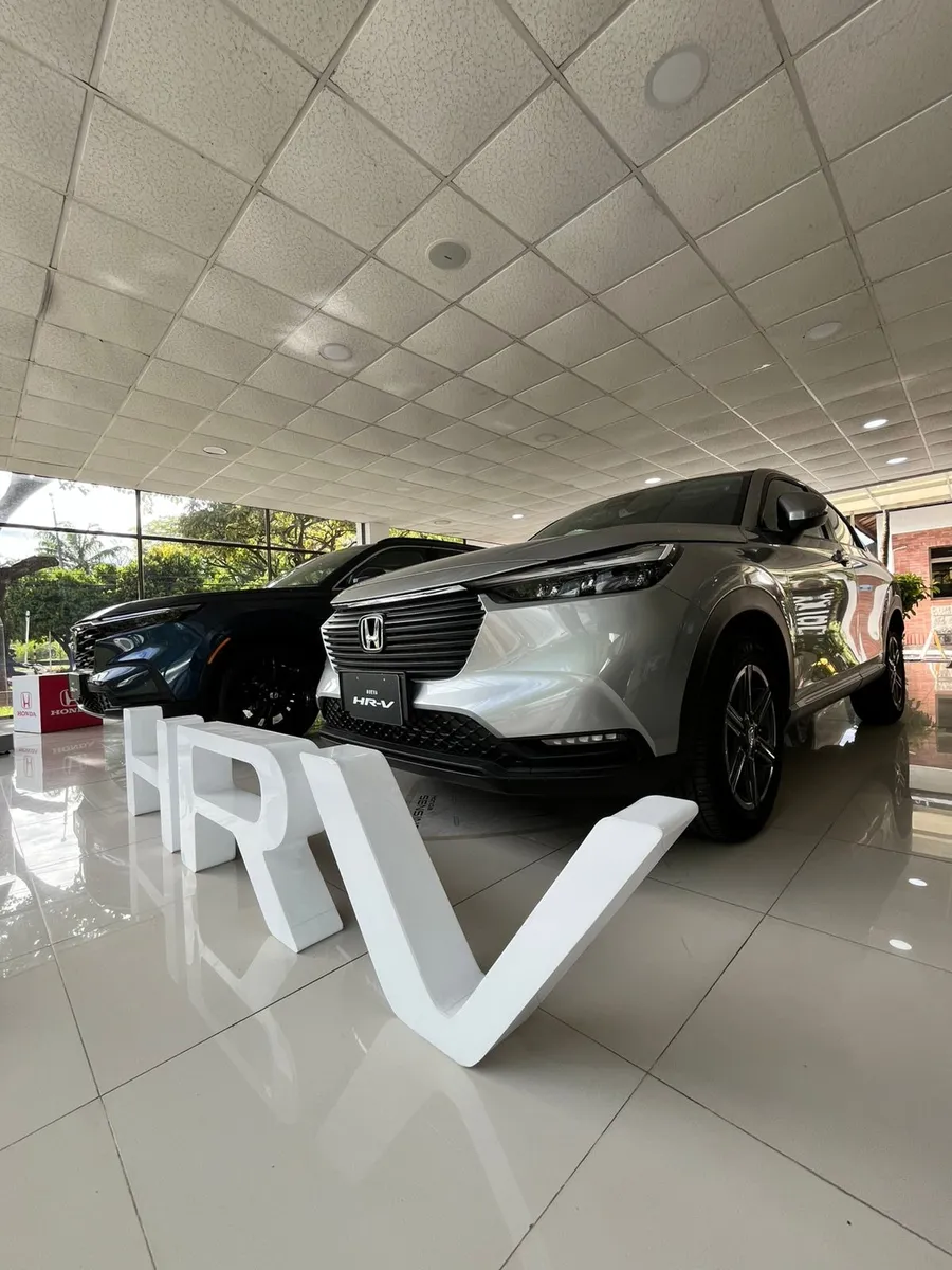 2025 Honda Hr low mileage car in Tampa