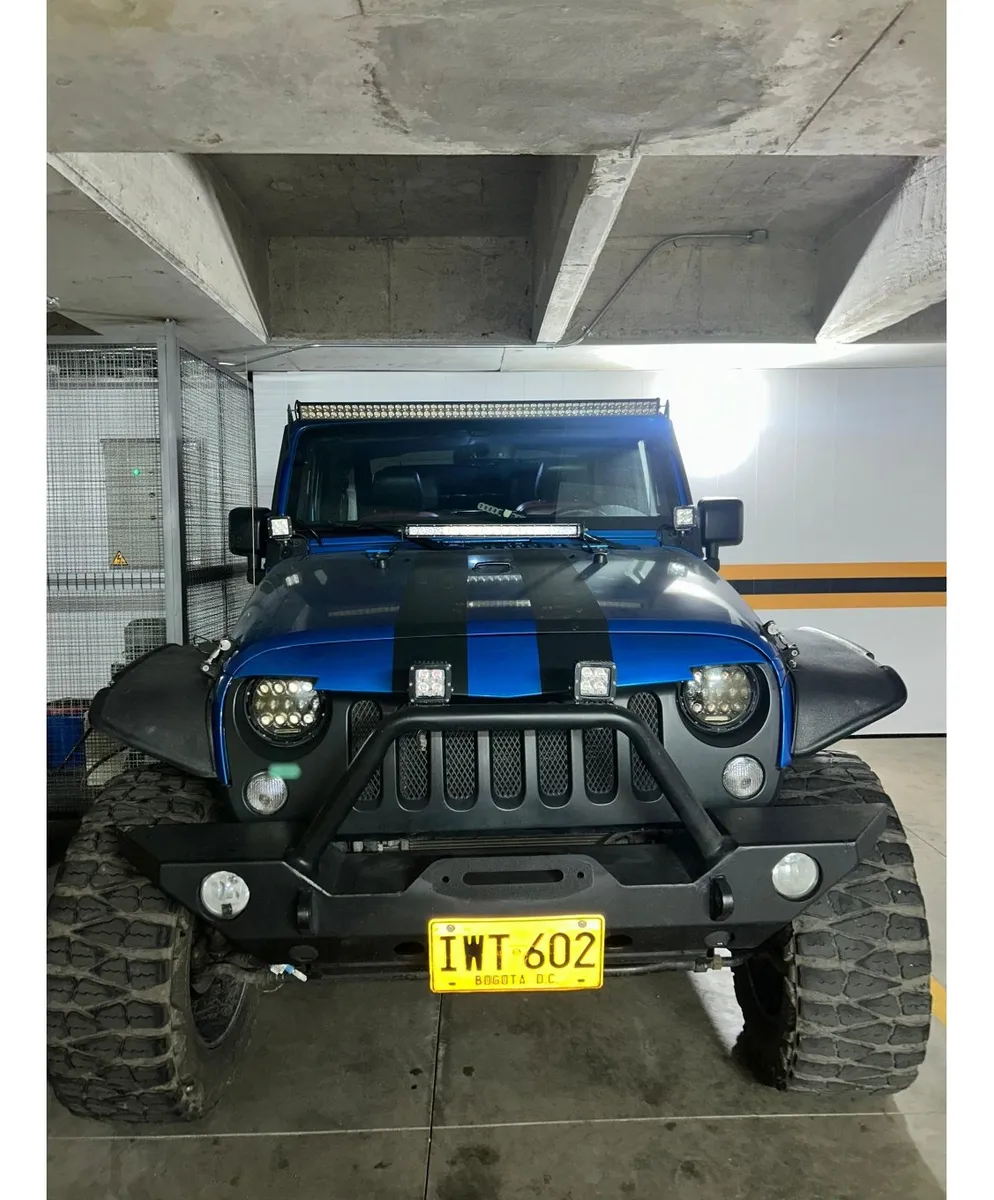 2015 Jeep Wrangler low mileage car in Tampa