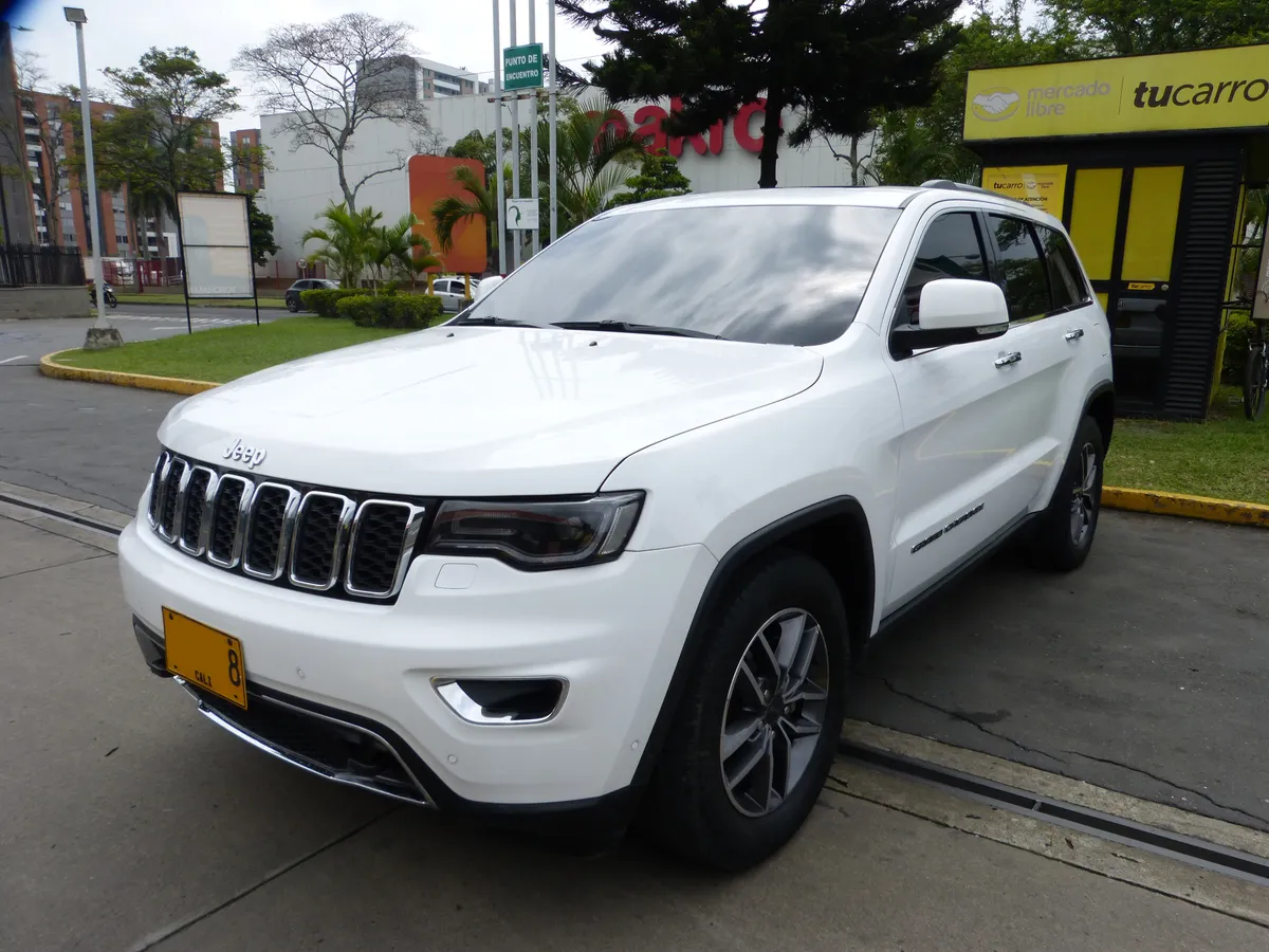 2020 Jeep Wrangler low mileage car in Tampa