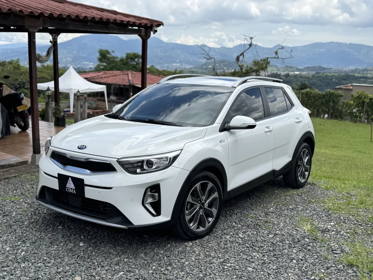 2022 Kia Stonic low mileage car in Tampa