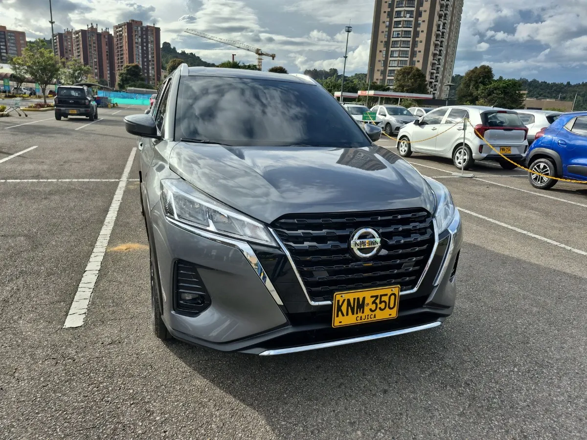 2022 Nissan Kicks low mileage car in Tampa